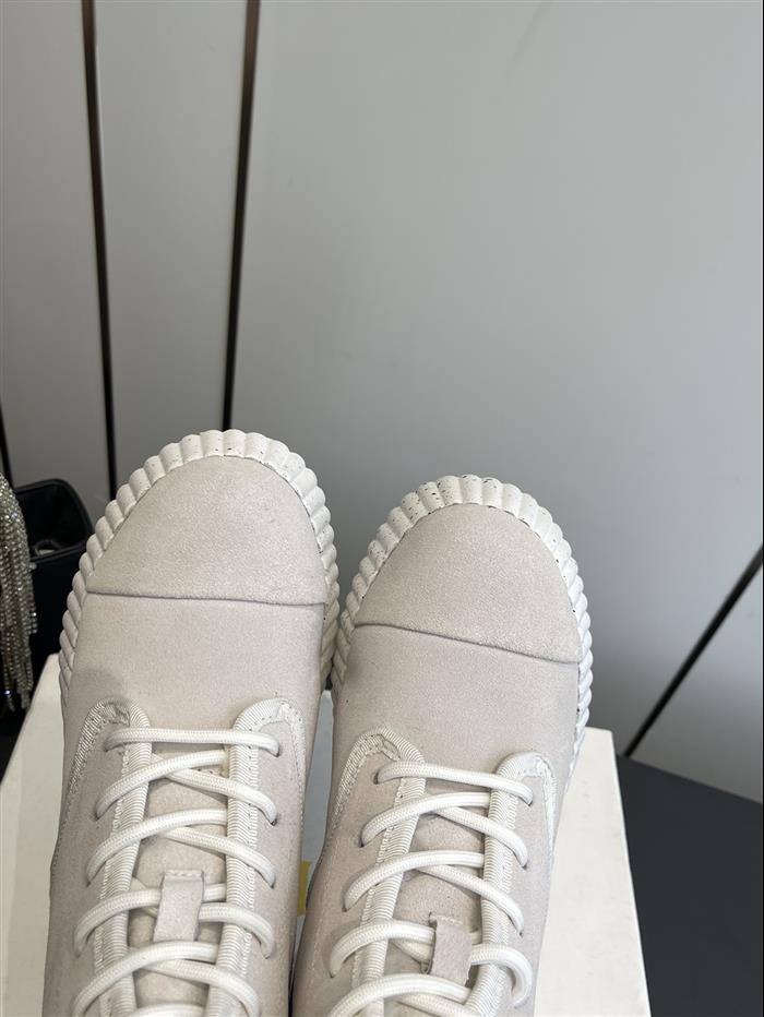 20251128165025271 290